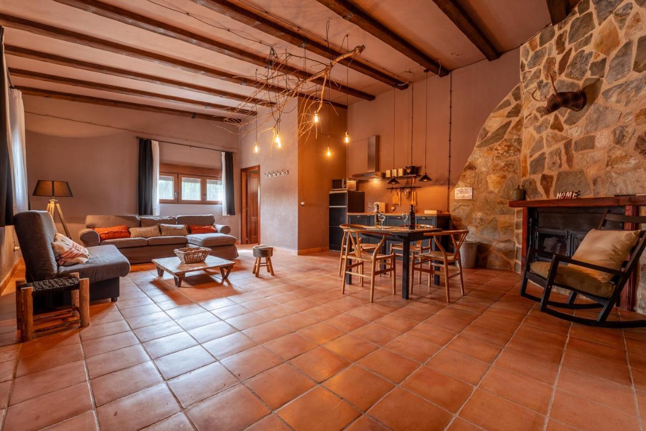 Bodega Andres Iniesta Con Visita Y Cata Villa Fuentealbilla Exterior photo